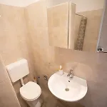 Gof Apartment